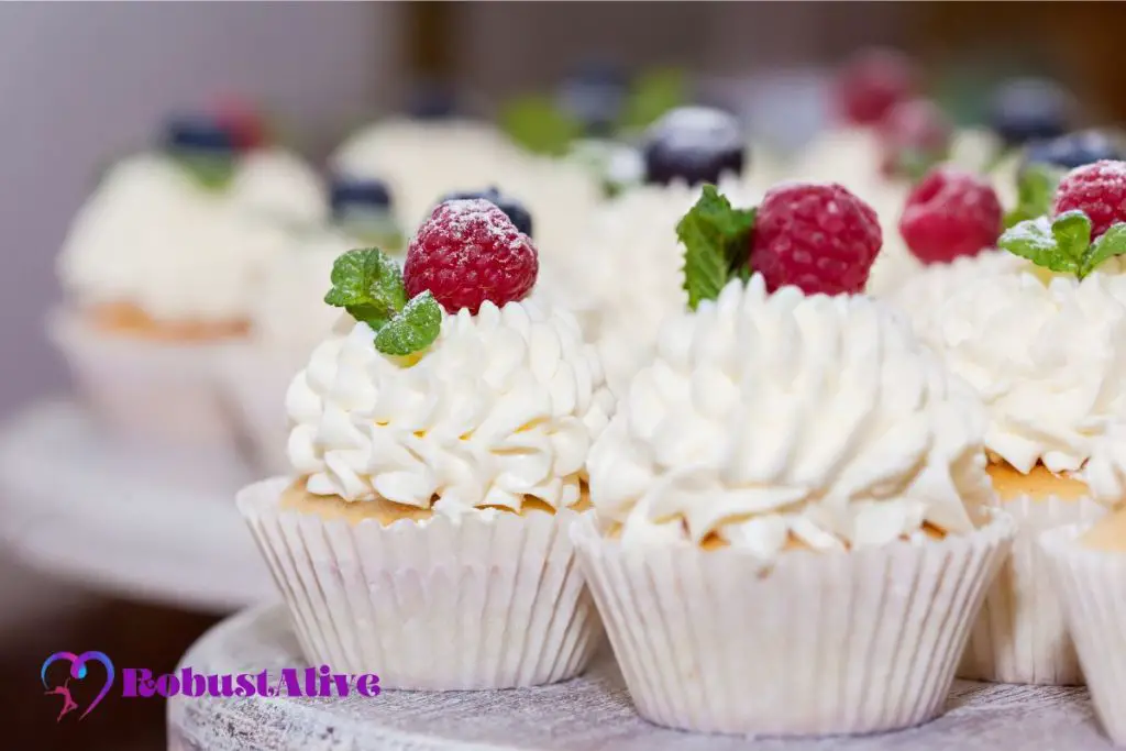How Many Calories in a Cupcake with Icing? Robustalive