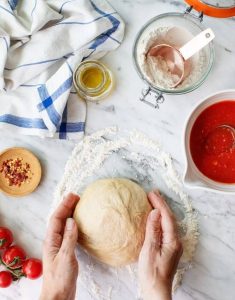 making healthy vegan pizza